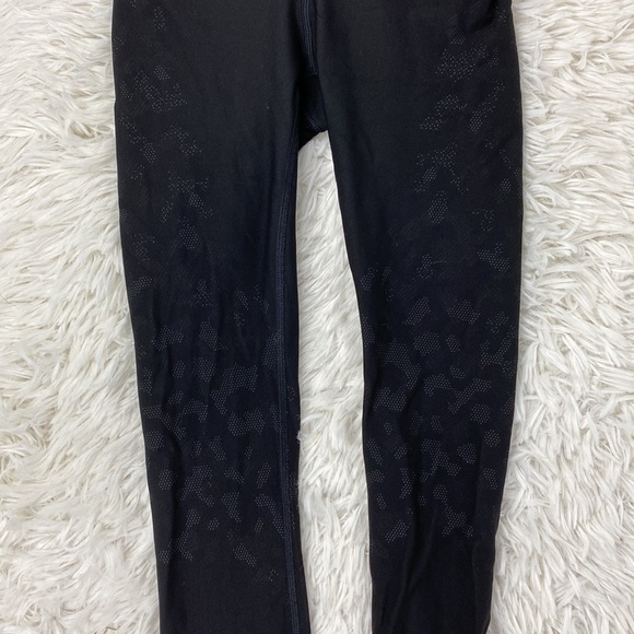 Lululemon Mapped Out High Rise Tight 28" *Camo Black / Graphite Grey - Picture 2 of 8